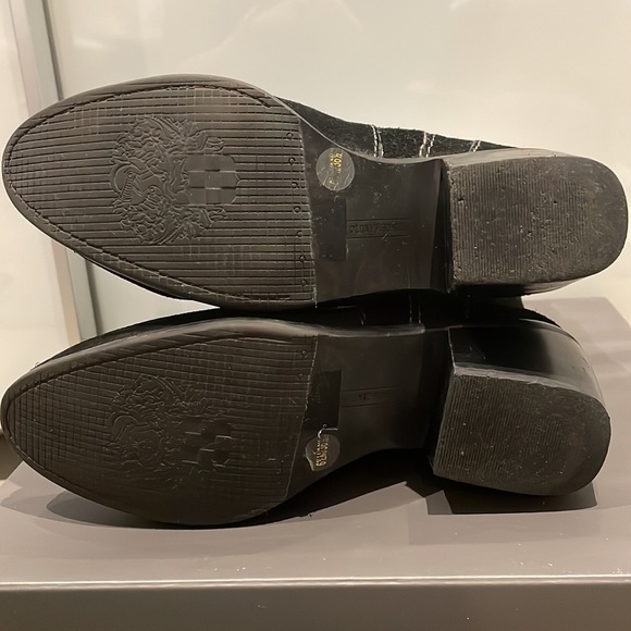 Vince Camaro Maves Black Suede Bootie Sz 6.5 - Picture 13 of 13